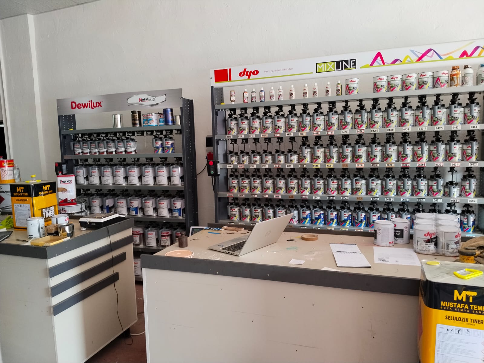Sanayi makine boyaları